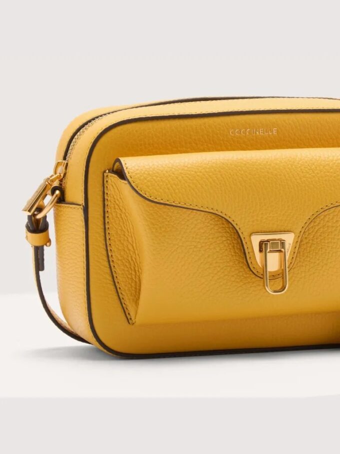 Coccinelle Beat Soft Small Coccinelle Beat Soft Small