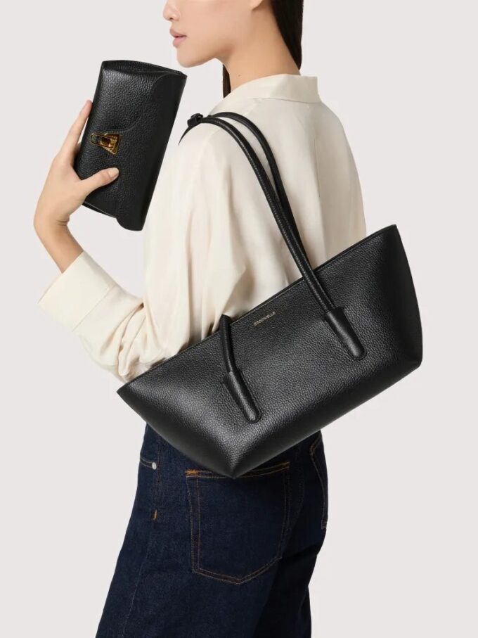 Coccinelle Double Beat Medium