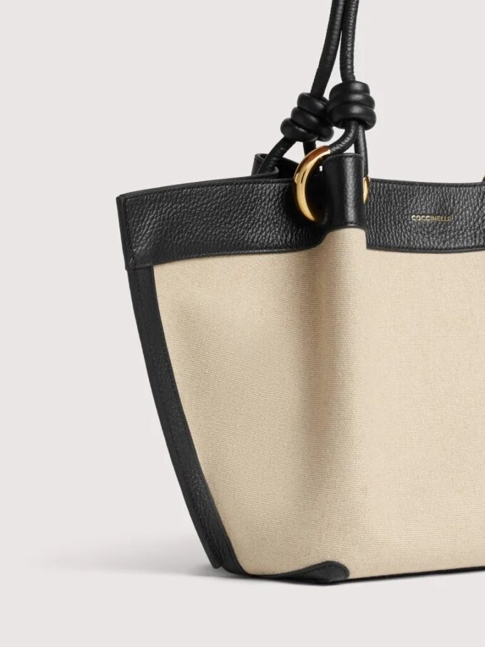 Coccinelle Finn Medium