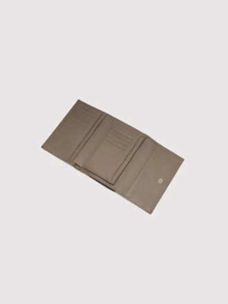 Metallic Medium